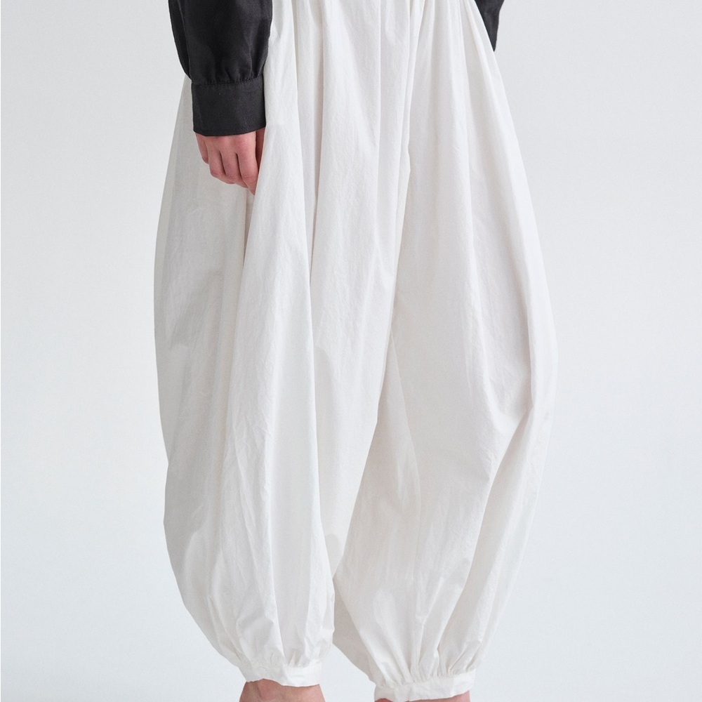 Source Unknown White Balloon Cotton Trousers